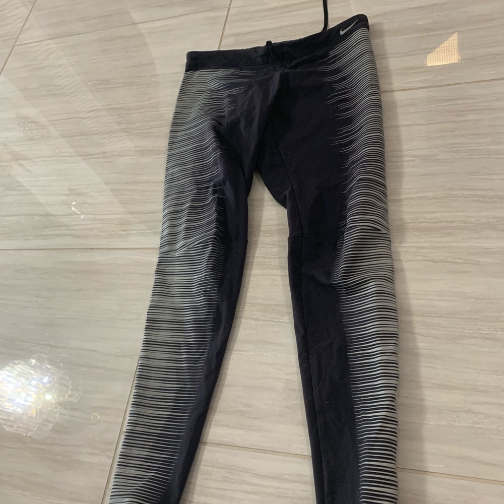 Nike reflective leggings